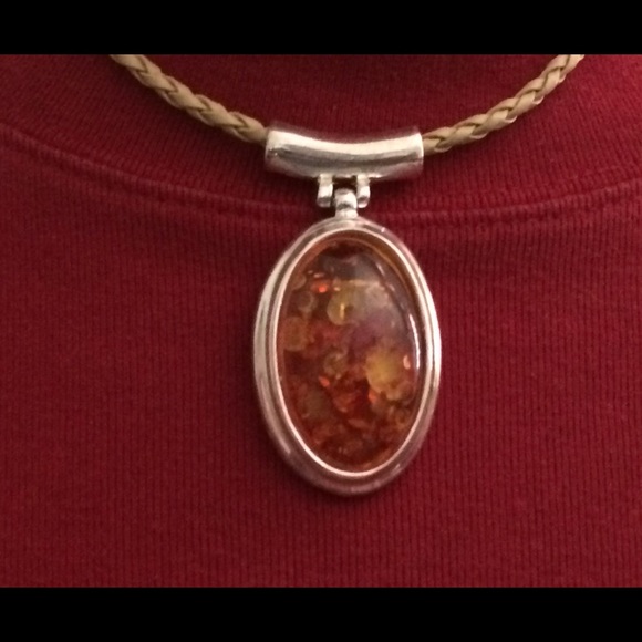 Bella Shaye amber colored jewelry set - Picture 5 of 7